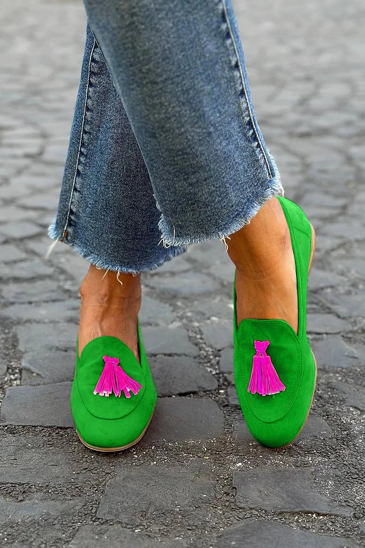 Avril | Mocassin vert avecaton rose fuchsia