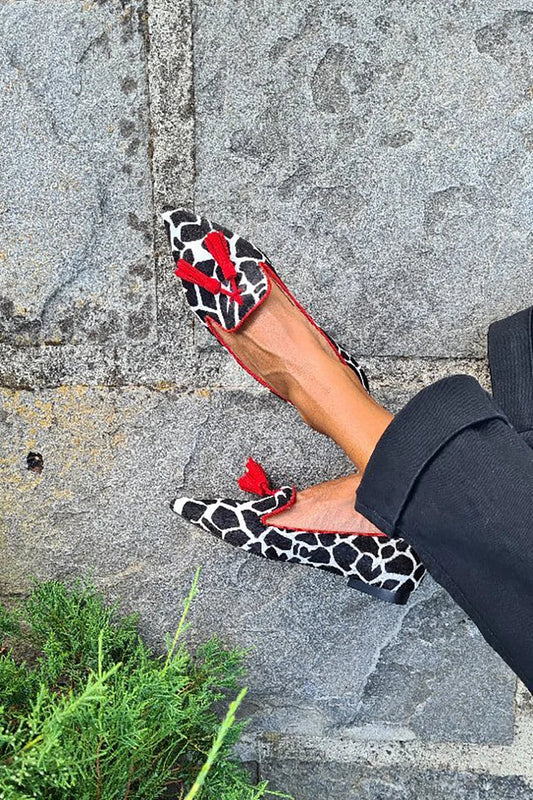 Helena | Mocassin à imprimé animal avec franges rouges