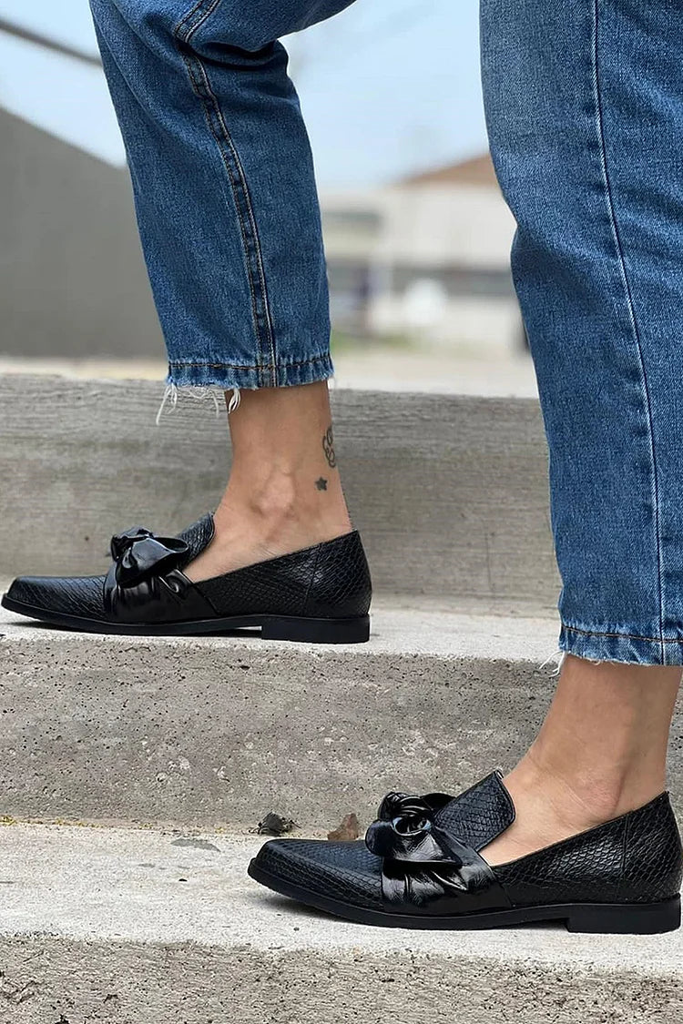 Georgia | Loafer noir avec nœud brillant