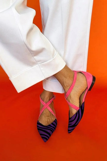 Alana | Sandales plates à imprimé zèbre avec bride croisée