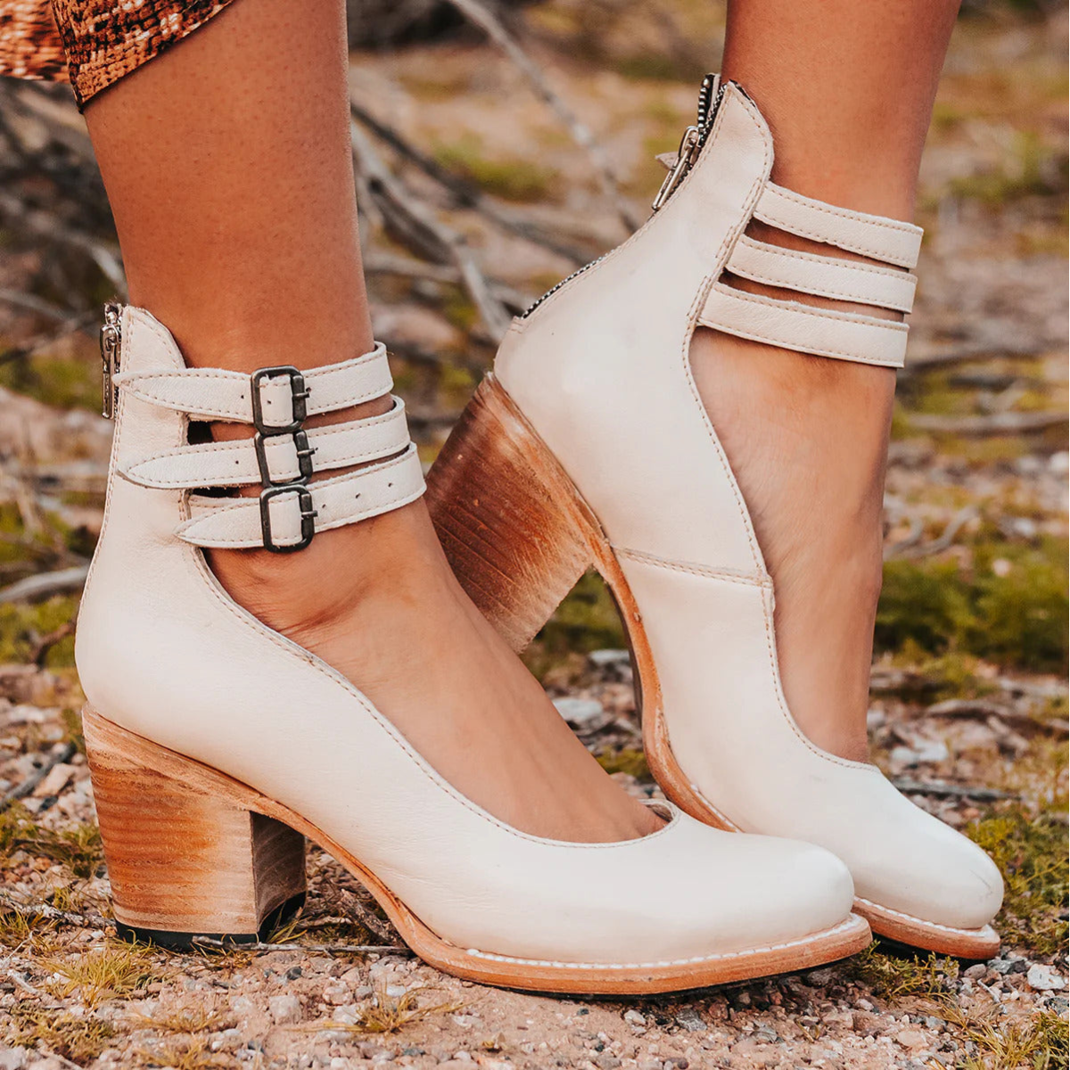 Ginevra – Talons Orthopédiques à Brides