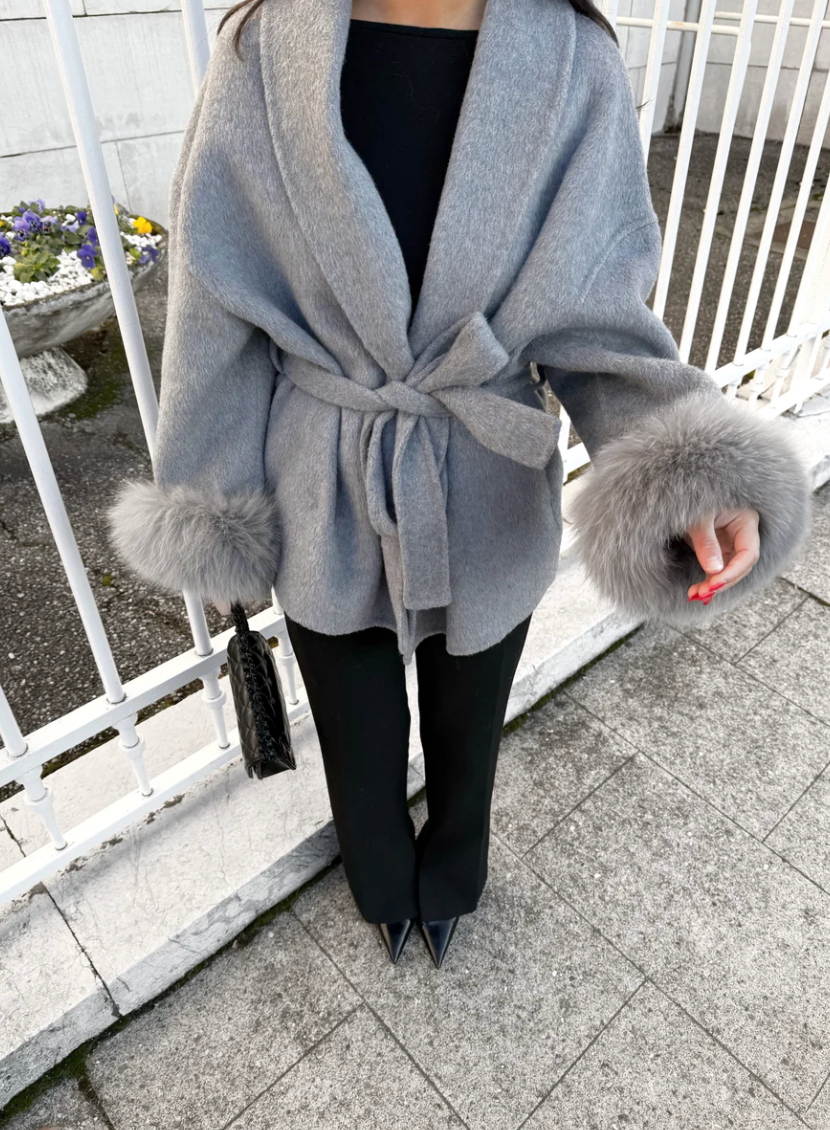 MANTEAU EN LAINE AVEC FOURRURE - GRIS PIERRE