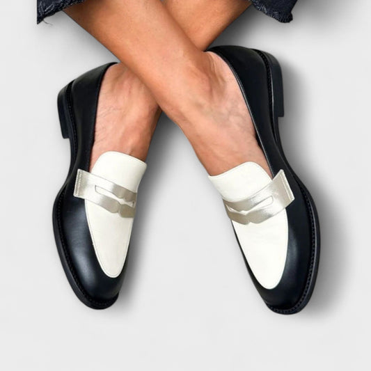 Xara – Mocassins noirs à brillance métallisée
