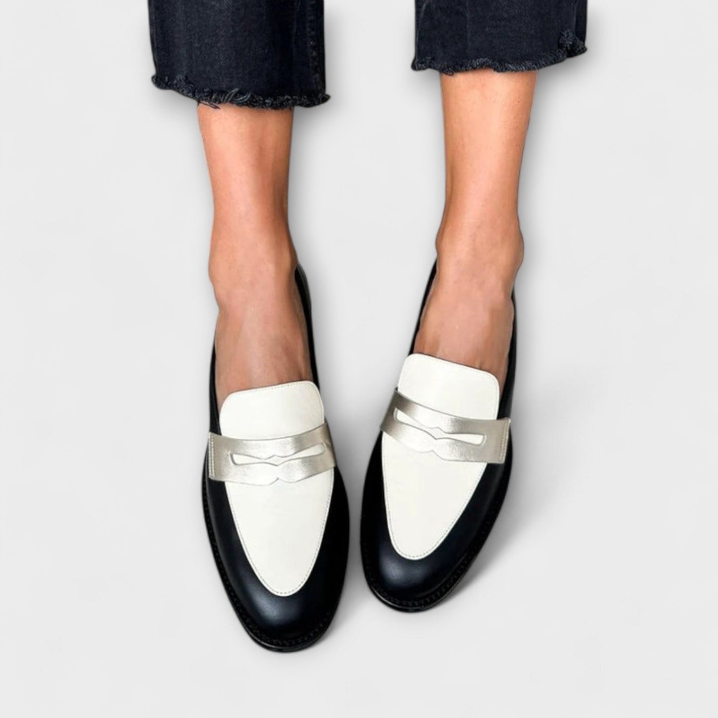 Xara – Mocassins noirs à brillance métallisée