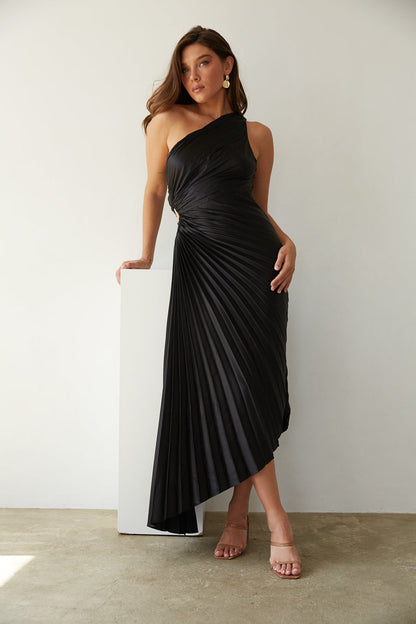Billy Joan | Robe midi à épaules dénudées avec manchette transparente